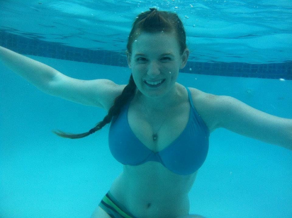 Big boobs underwater